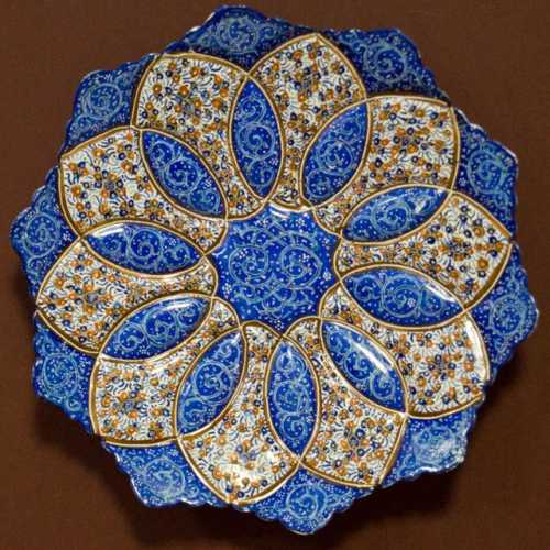 Декоративная тарелка. Начало XXI в., Иран
